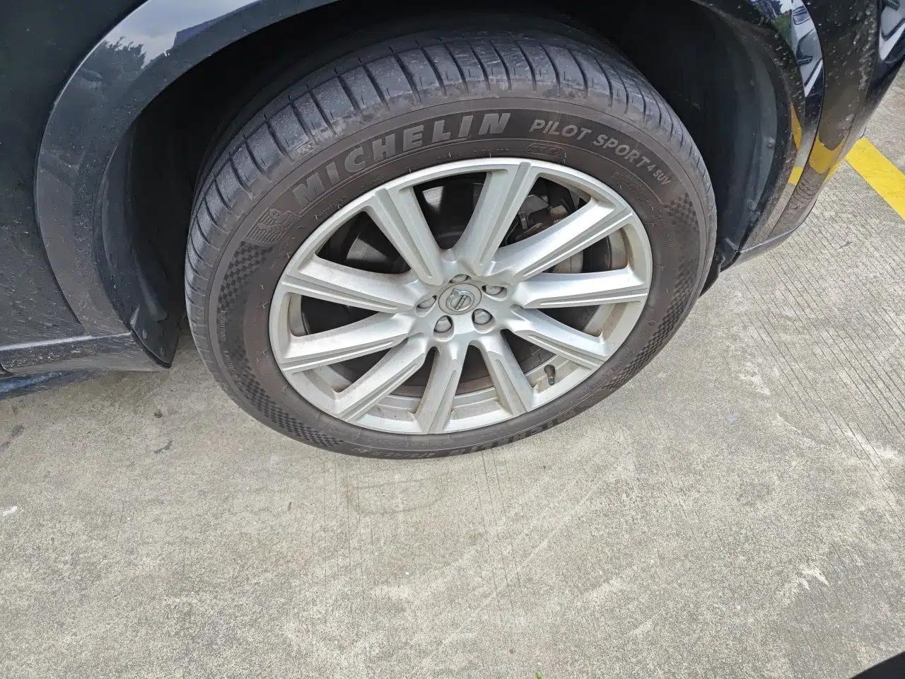 Volvo XC90 2019 T6 Zhiyi Edition 7-Seater China V Emission Standard — миниатюра 8