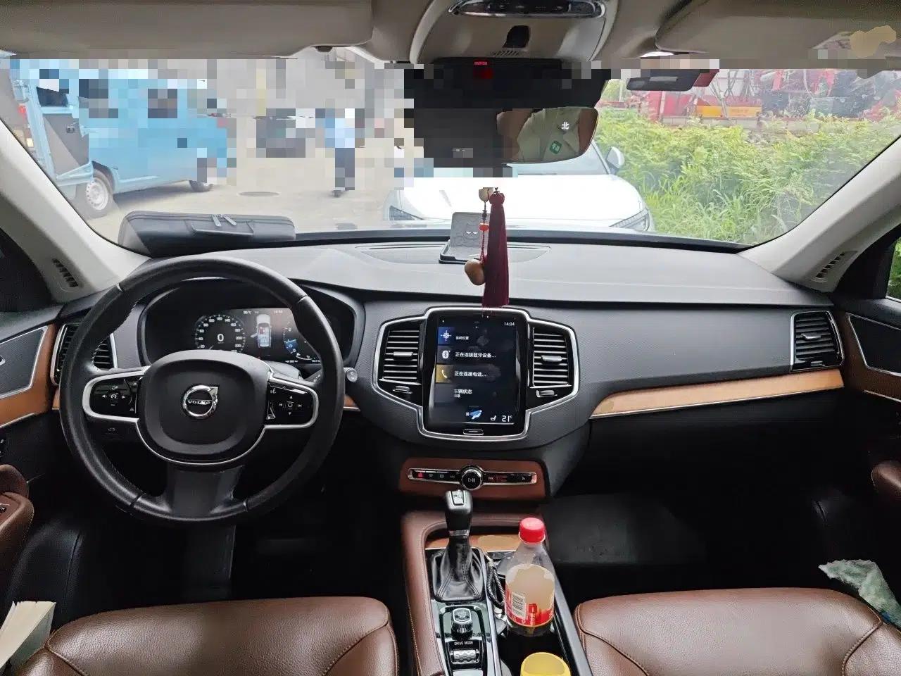 Volvo XC90 2019 T6 Zhiyi Edition 7-Seater China V Emission Standard — миниатюра 9