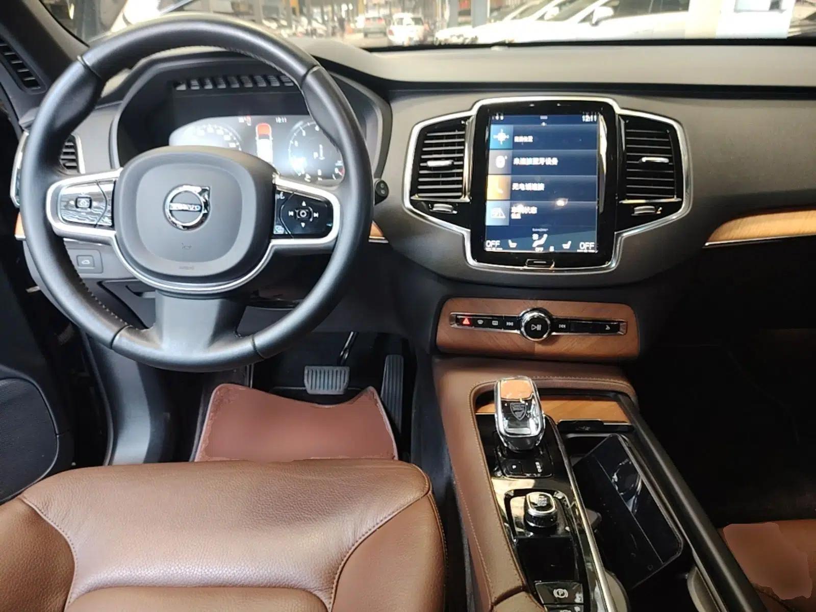 Volvo XC90 2022 B6 Zhiyi Luxury Edition 7-Seater — миниатюра 12