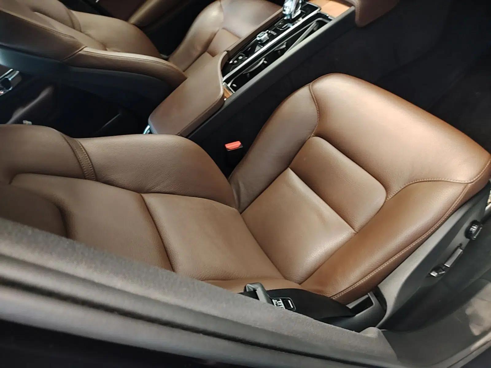 Volvo XC90 2022 B6 Zhiyi Luxury Edition 7-Seater — миниатюра 19