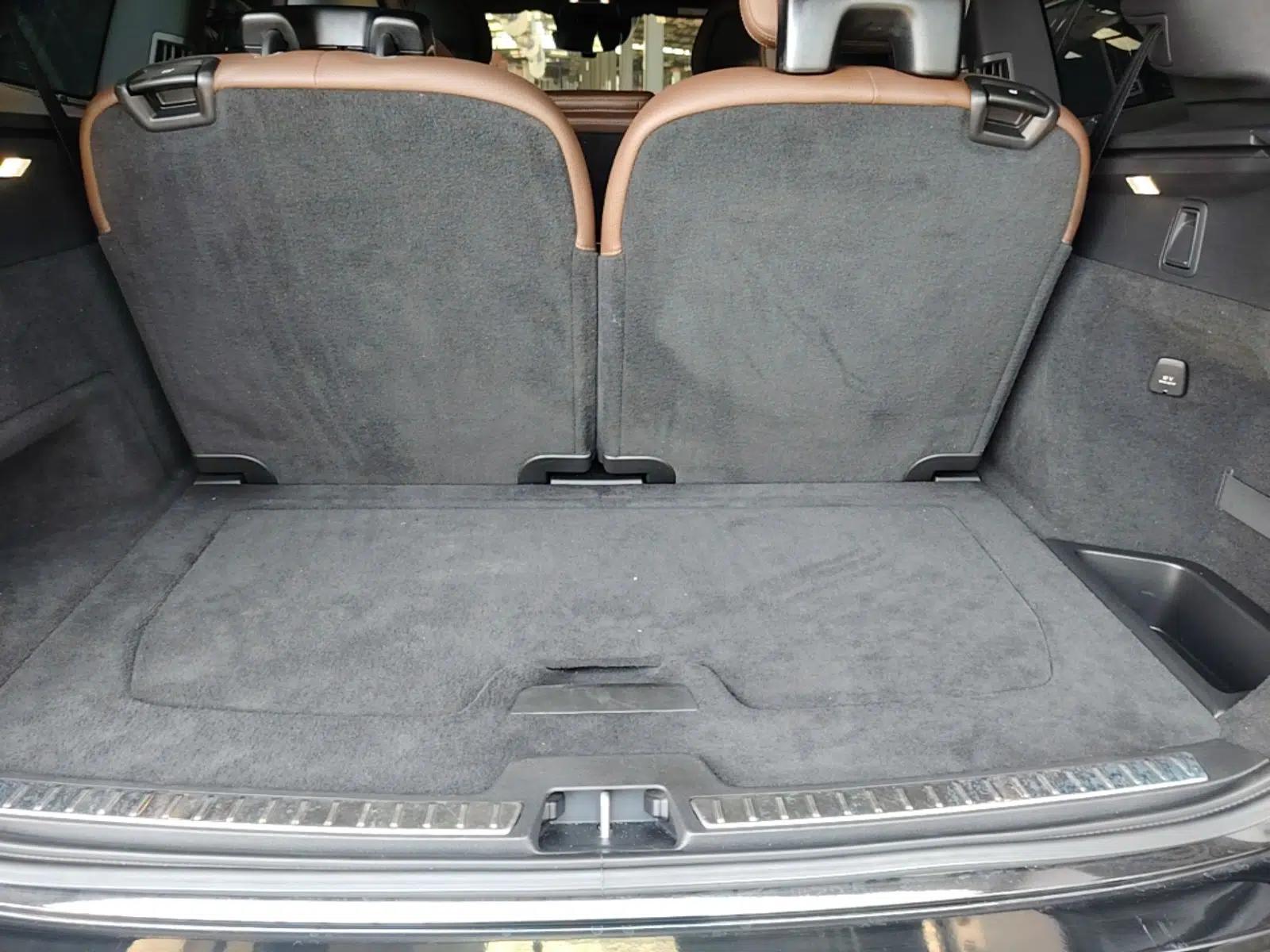 Volvo XC90 2022 B6 Zhiyi Luxury Edition 7-Seater — миниатюра 22