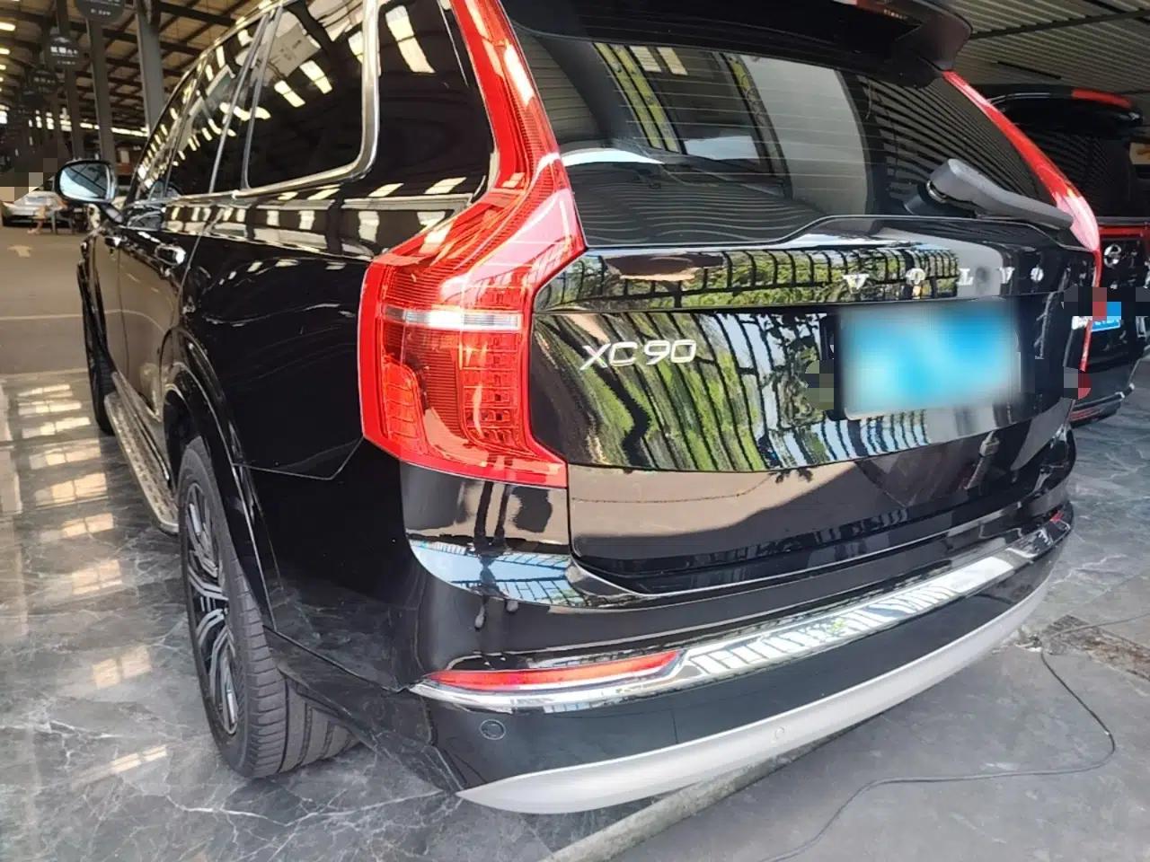 Volvo XC90 2022 B6 Zhiyi Luxury Edition 7-Seater — миниатюра 4
