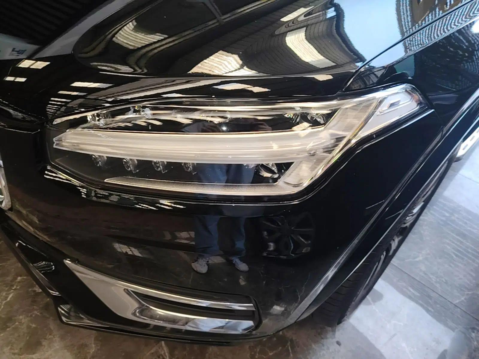Volvo XC90 2022 B6 Zhiyi Luxury Edition 7-Seater — миниатюра 8
