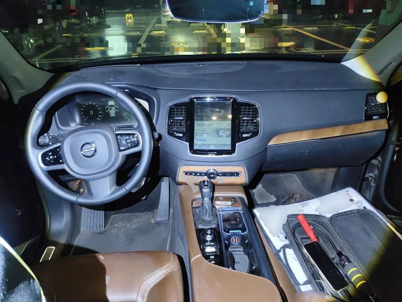 Volvo XC90 2018 T6 Zhiya Edition 7-seater — миниатюра 9