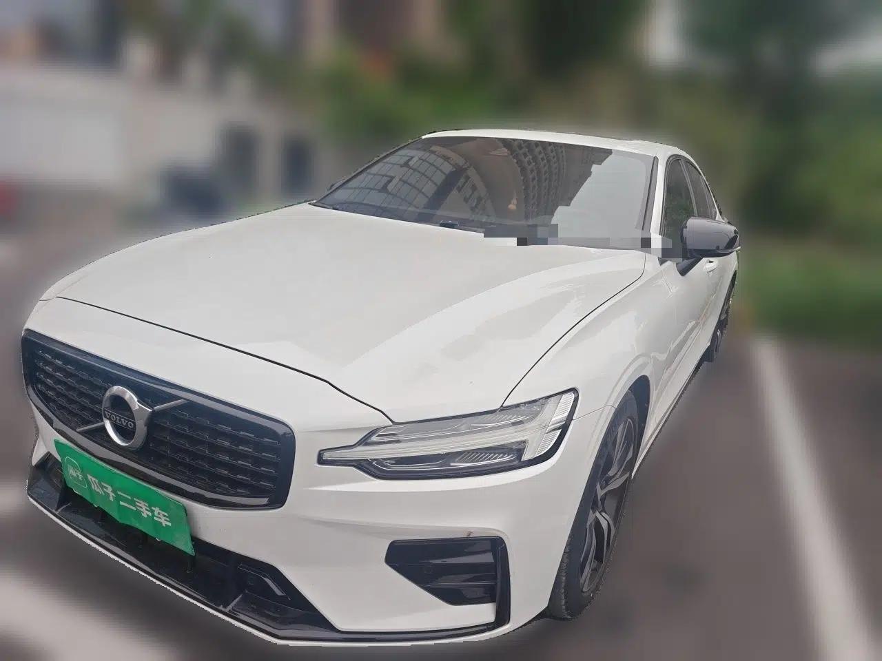 Volvo S60 2021 T4 Zhiyuan Sport Edition — миниатюра 1