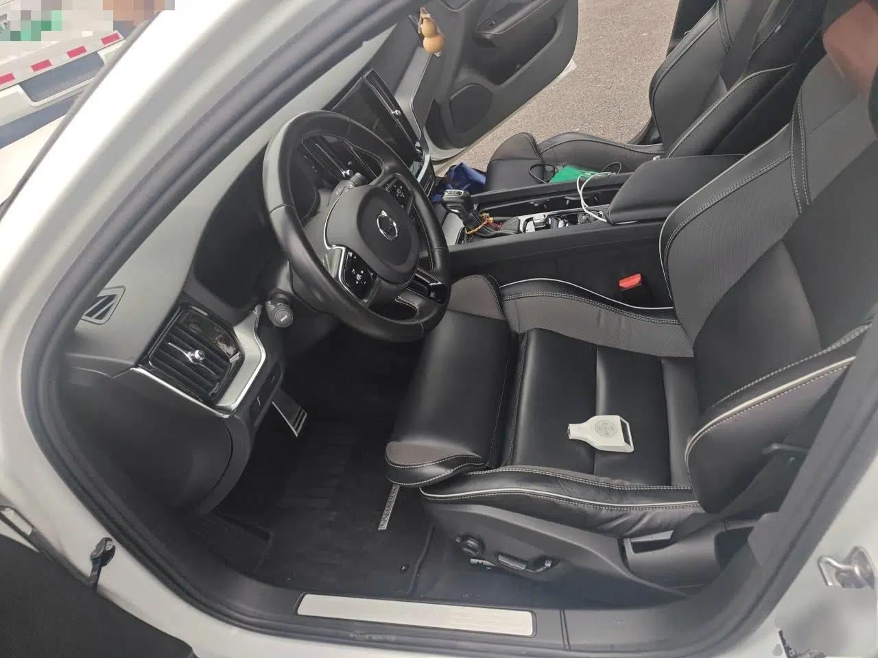 Volvo S60 2021 T4 Zhiyuan Sport Edition — миниатюра 15