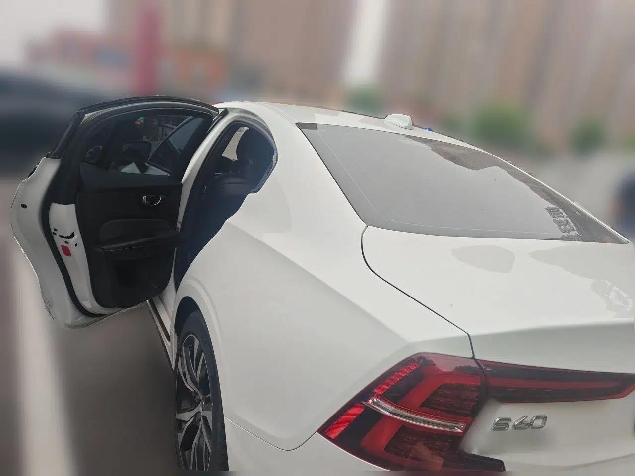 Volvo S60 2021 T4 Zhiyuan Sport Edition — миниатюра 4