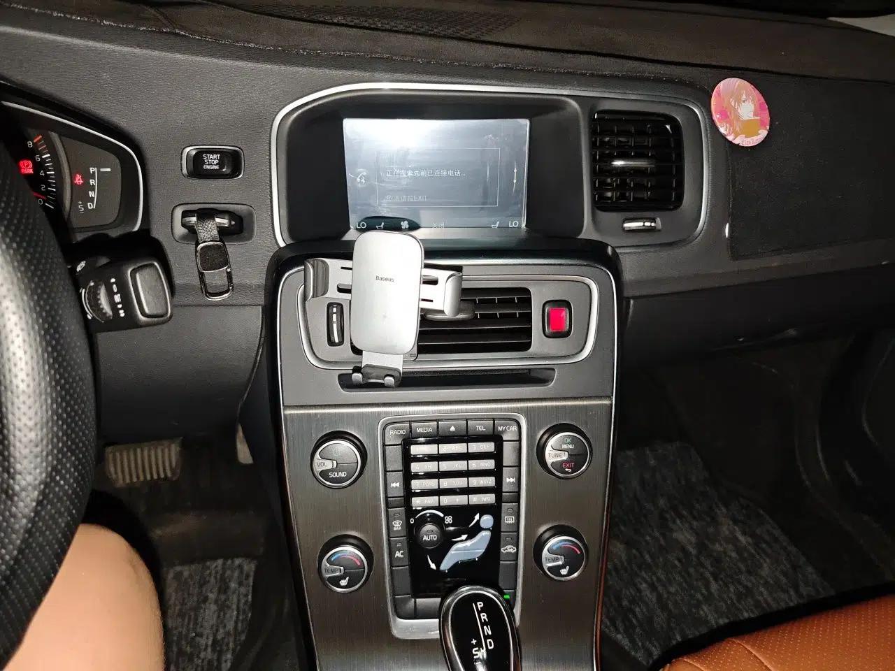 Volvo S60 2014 S60L 2.0T Zhiyuan Edition — миниатюра 13