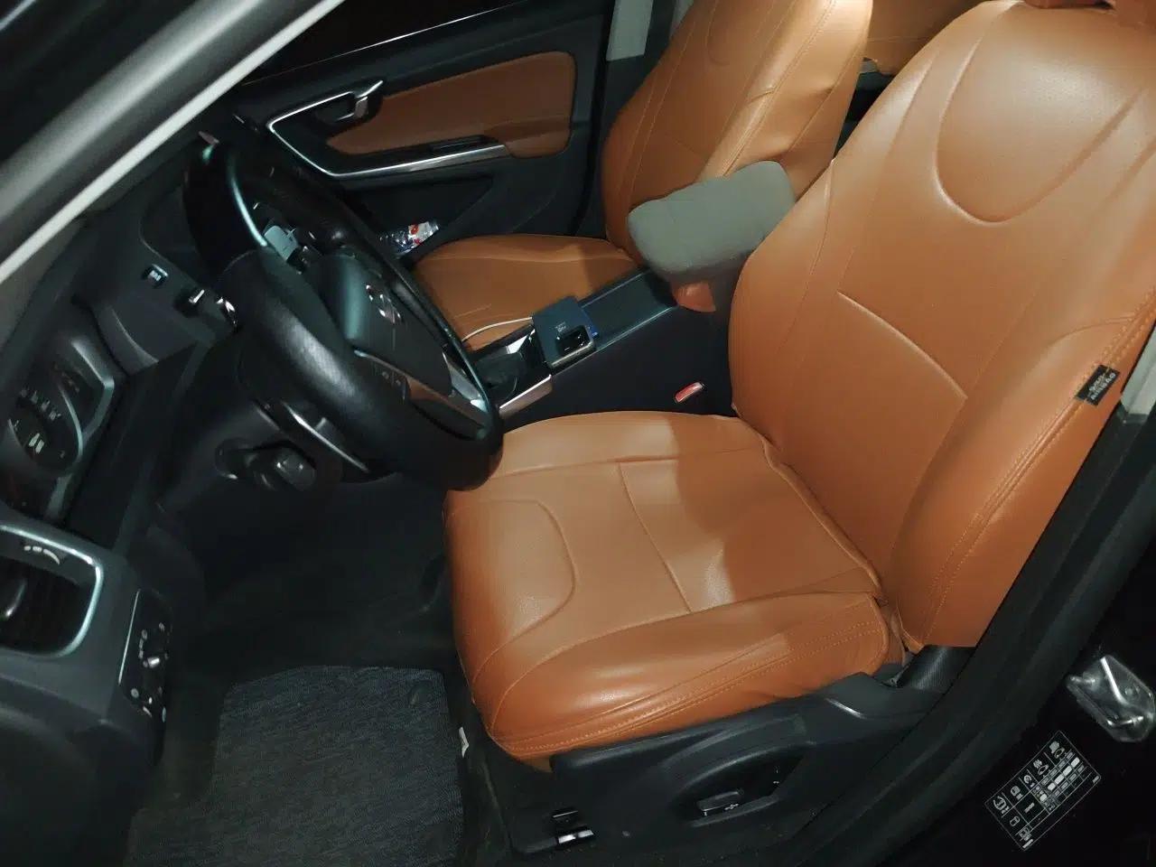 Volvo S60 2014 S60L 2.0T Zhiyuan Edition — миниатюра 15