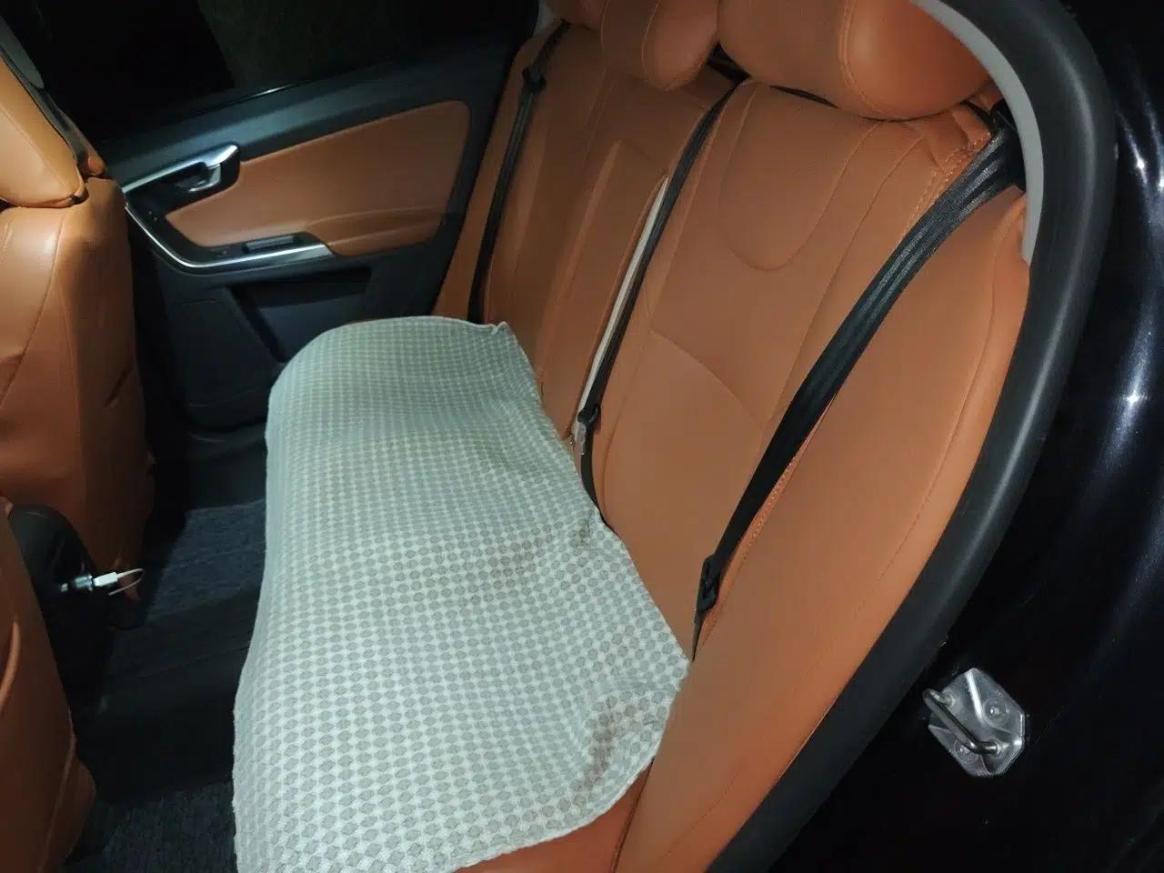 Volvo S60 2014 S60L 2.0T Zhiyuan Edition — миниатюра 17