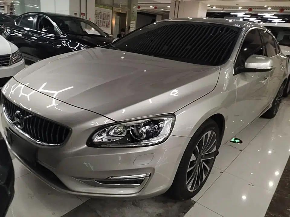 Volvo S60 2018 S60L T4 Smart & Ambitious Edition — миниатюра 1