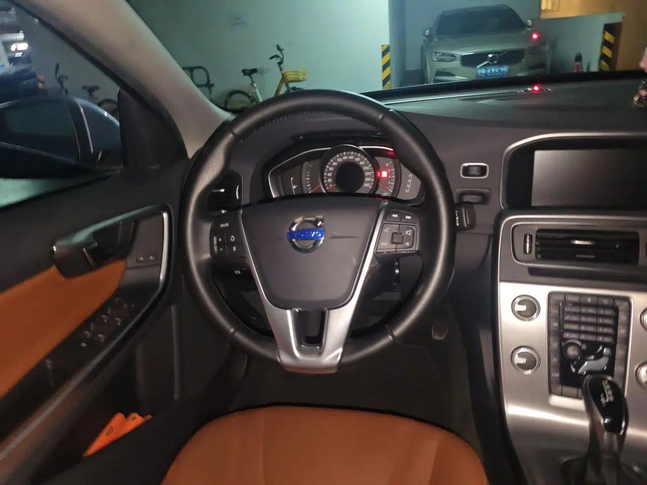 Volvo S60 2017 S60L T3 Smart Upgrade Edition — миниатюра 10