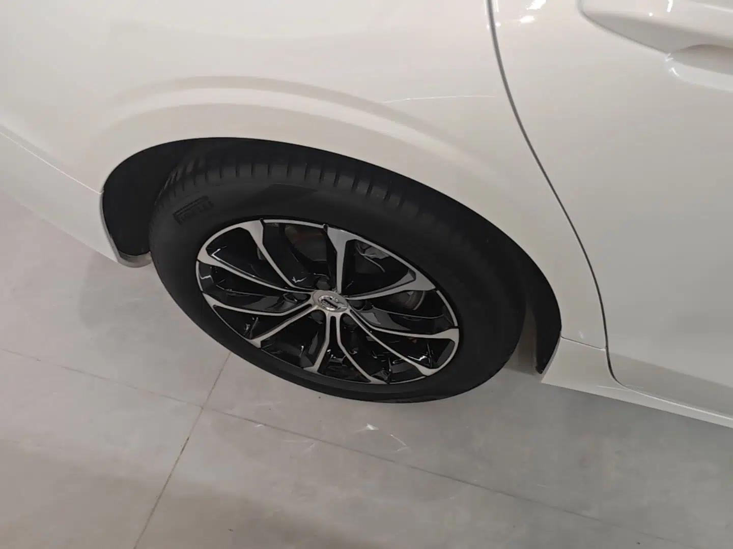 Volvo S60 2021 T4 Zhiyi Luxury Edition — миниатюра 11