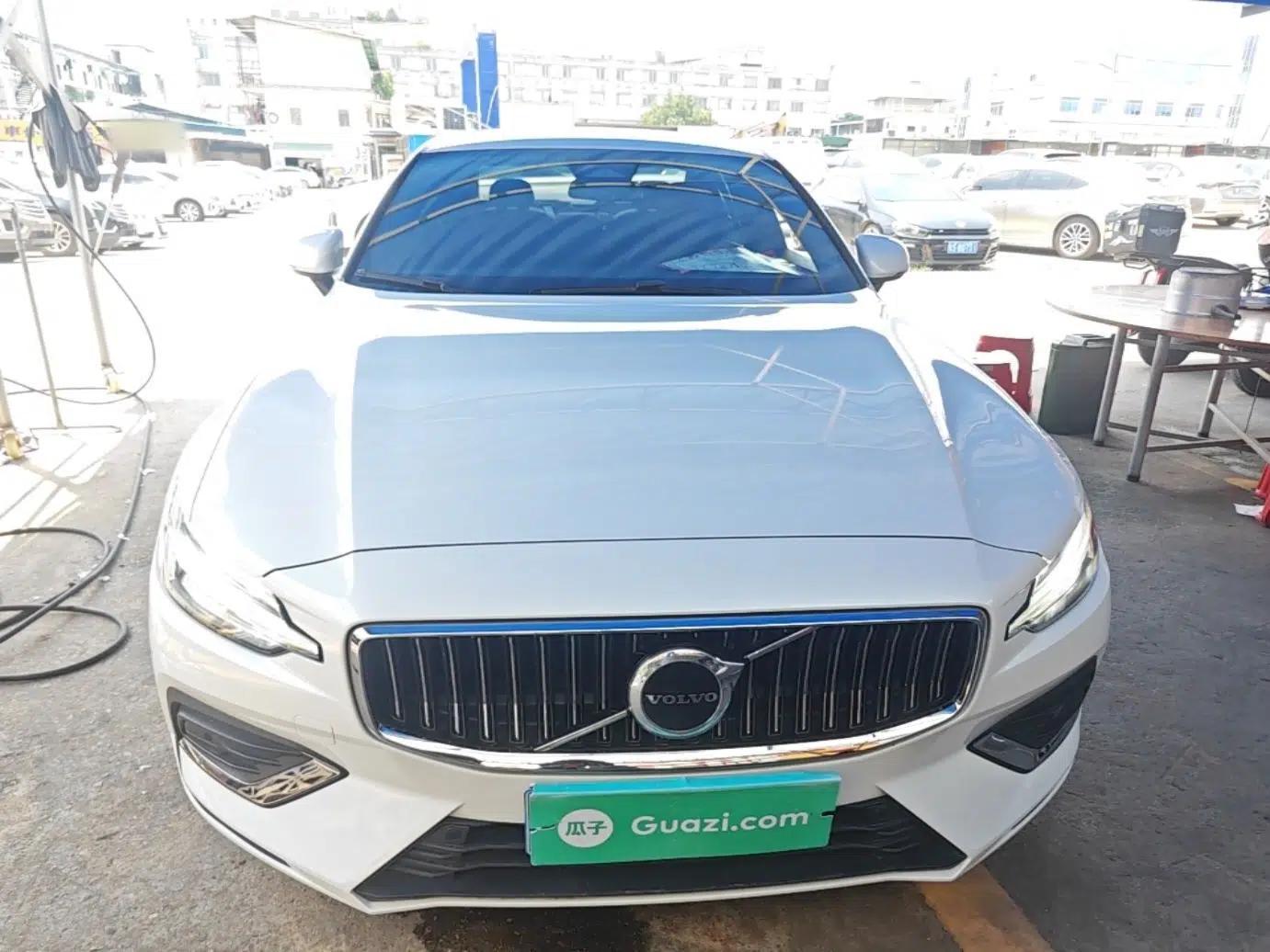 Volvo S60 2024 B4 Zhiyi Luxury Edition — миниатюра 2