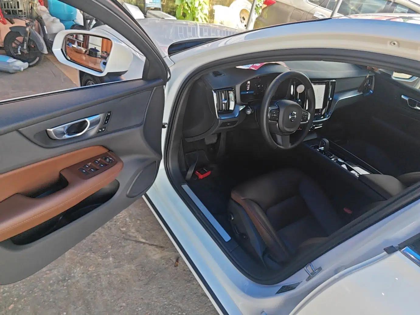 Volvo S60 2024 B4 Zhiyi Luxury Edition — миниатюра 23