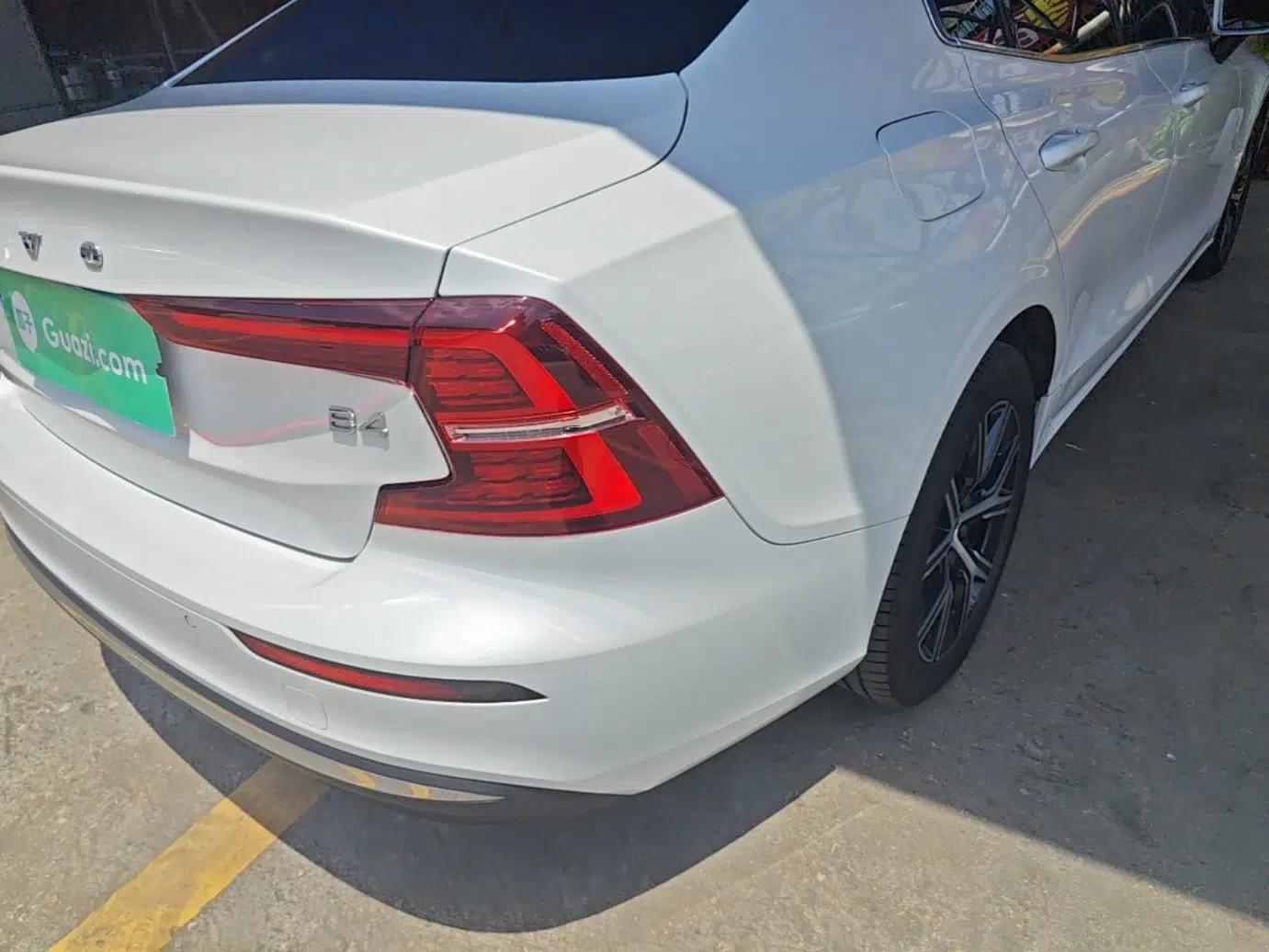 Volvo S60 2024 B4 Zhiyi Luxury Edition — миниатюра 9