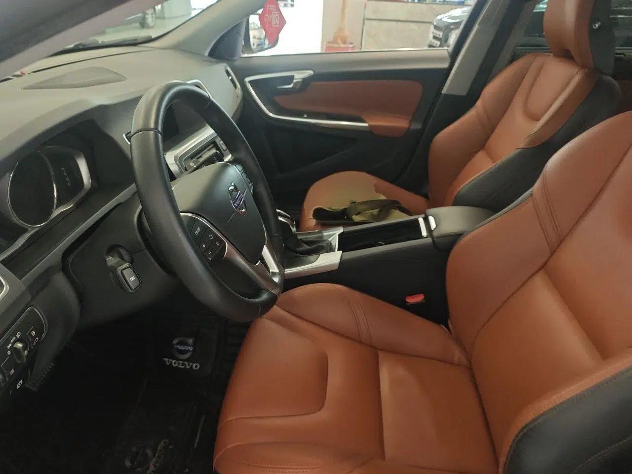 Volvo S60 2016 S60L T5 Intelligent Drive Edition — миниатюра 15