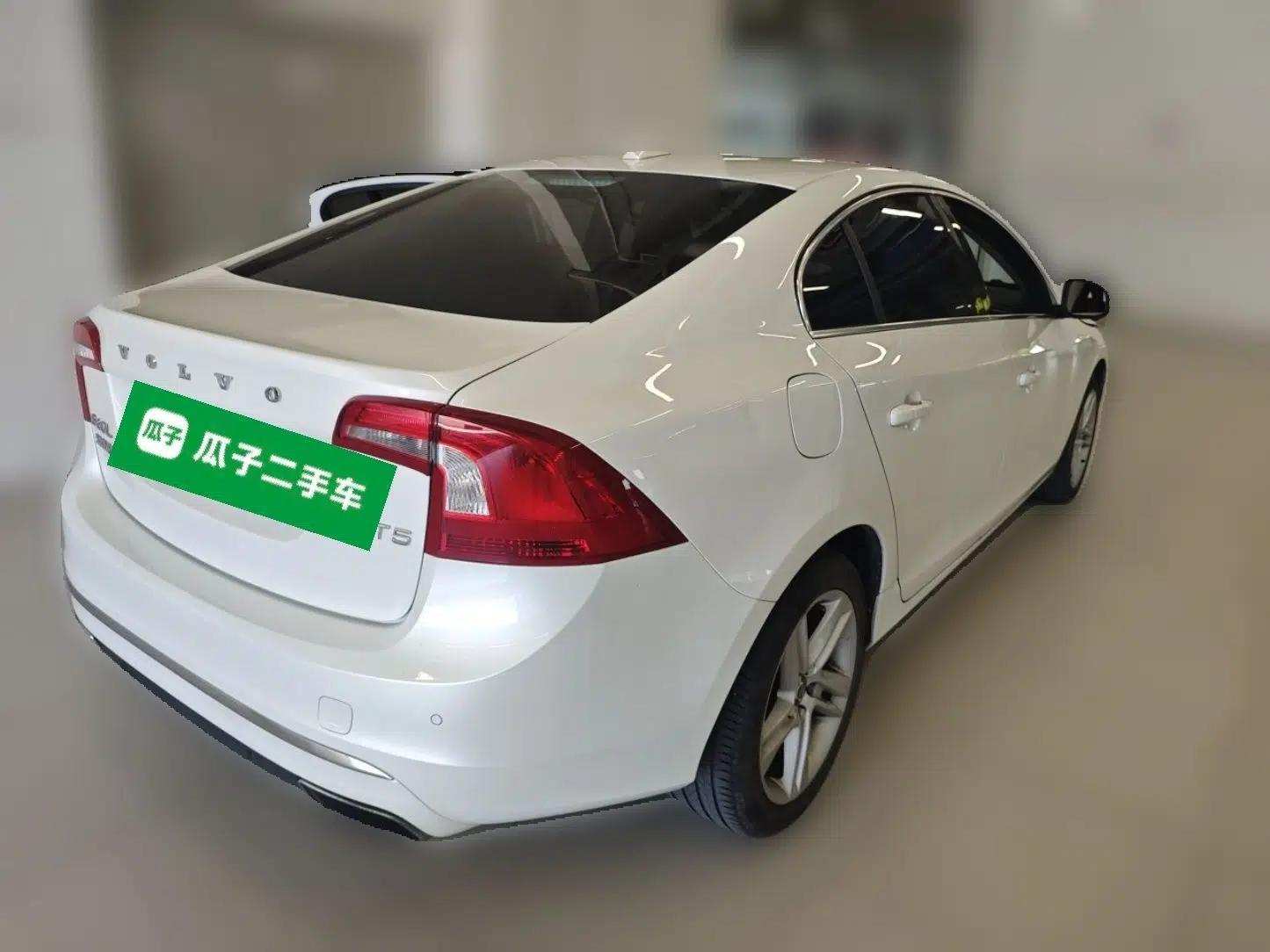 Volvo S60 2016 S60L T5 Intelligent Drive Edition — миниатюра 6