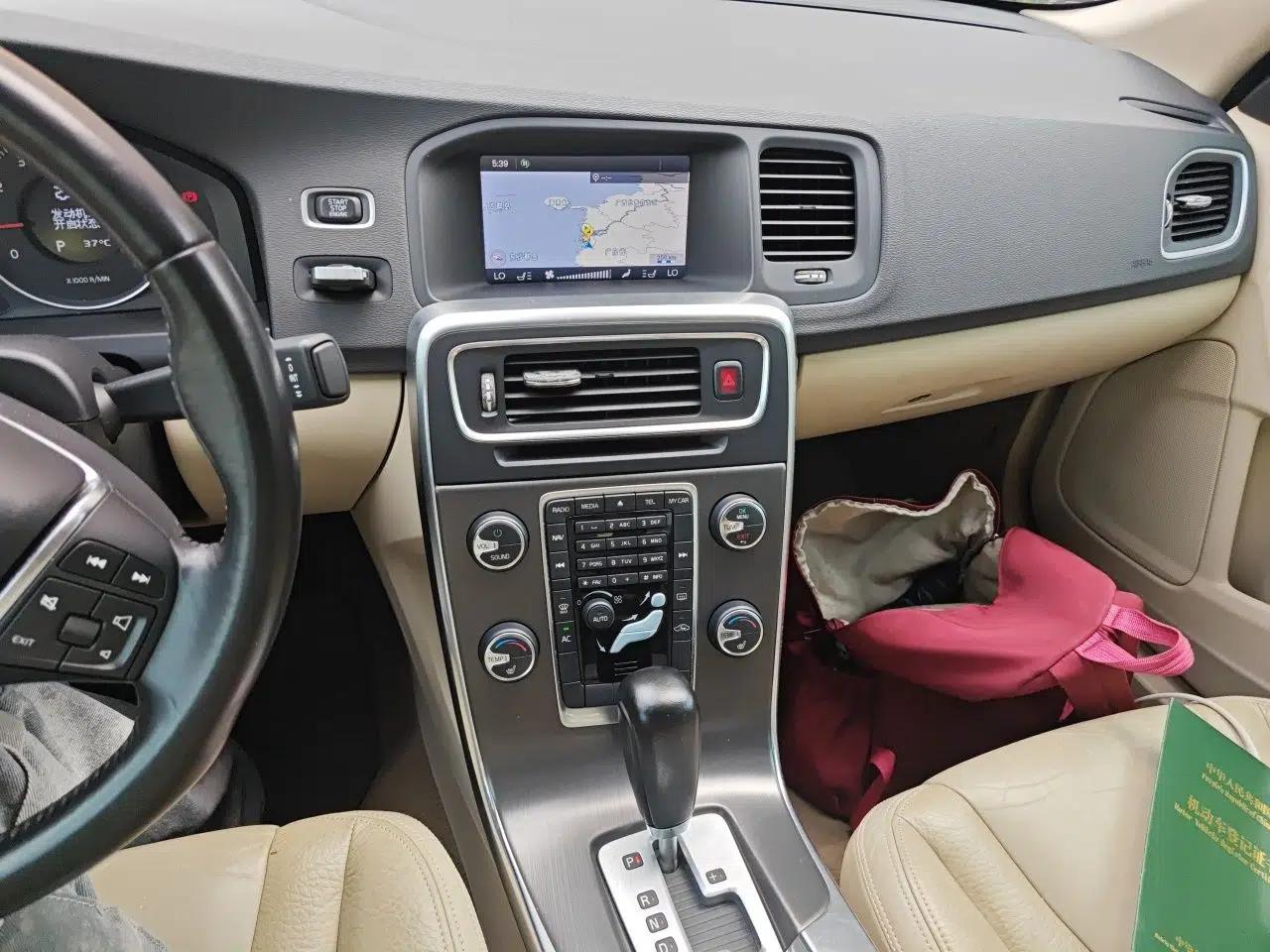 Volvo S60 2012 T5 Zhiya Edition — миниатюра 13