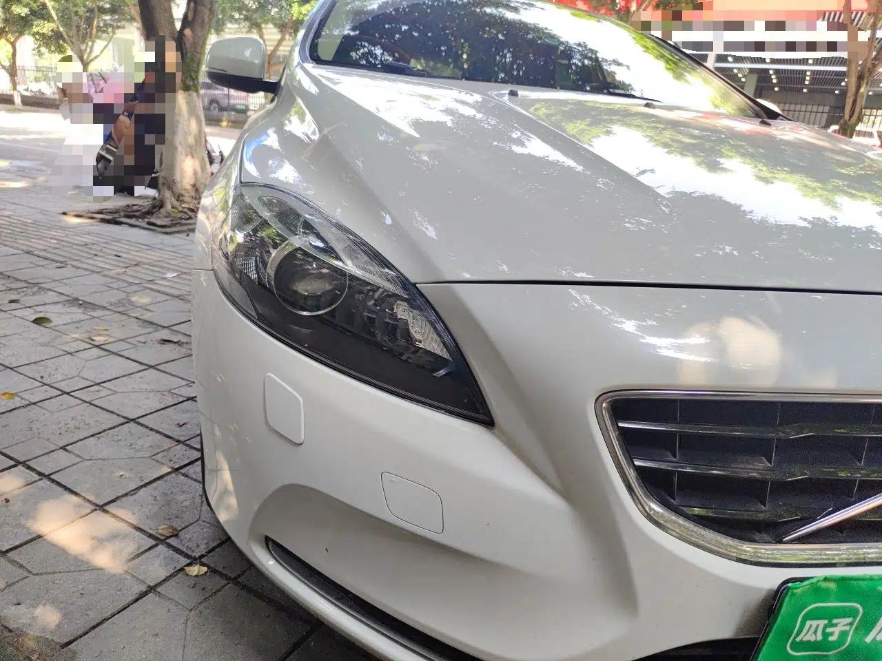 Volvo V40 2016 T3 Zhiyi Edition — миниатюра 7