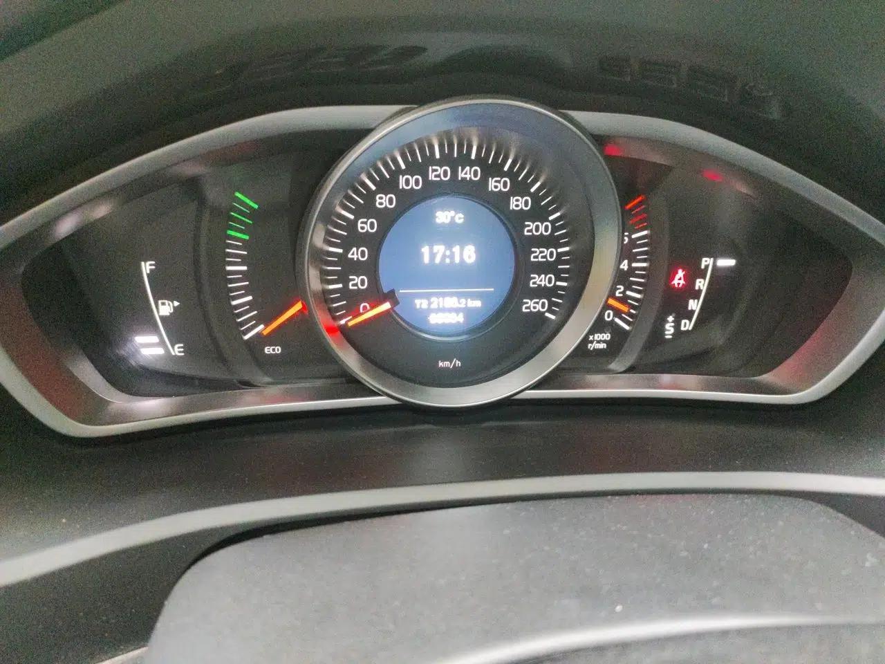 Volvo V40 2017 T3 Smart Edition — миниатюра 12