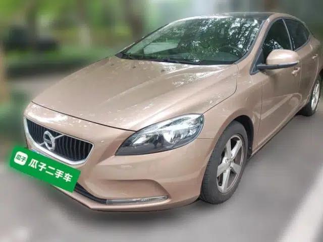 Volvo V40 2017 T3 Smart Edition
