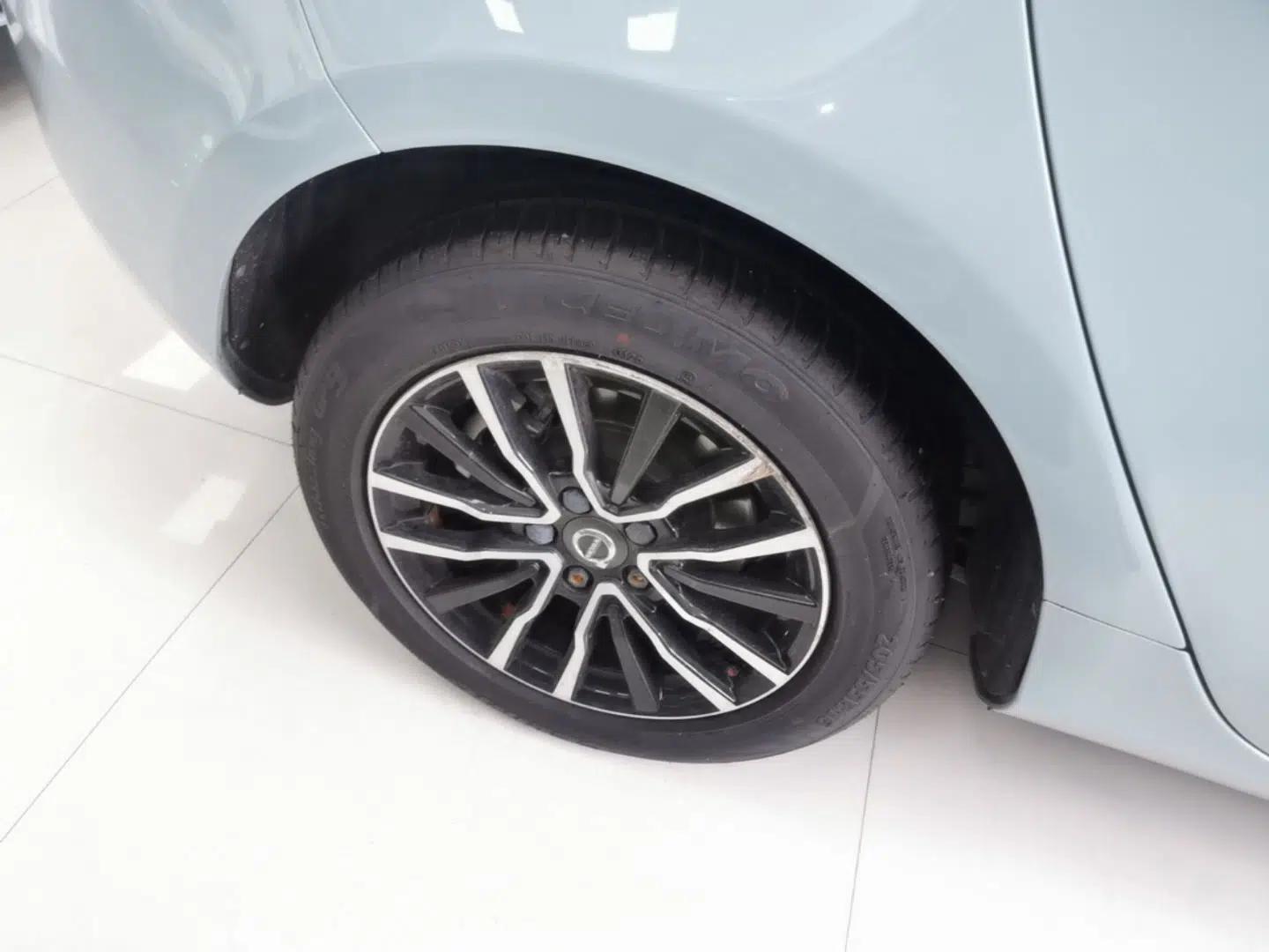 Volvo V40 2017 T3 Zhiyi Edition — миниатюра 11