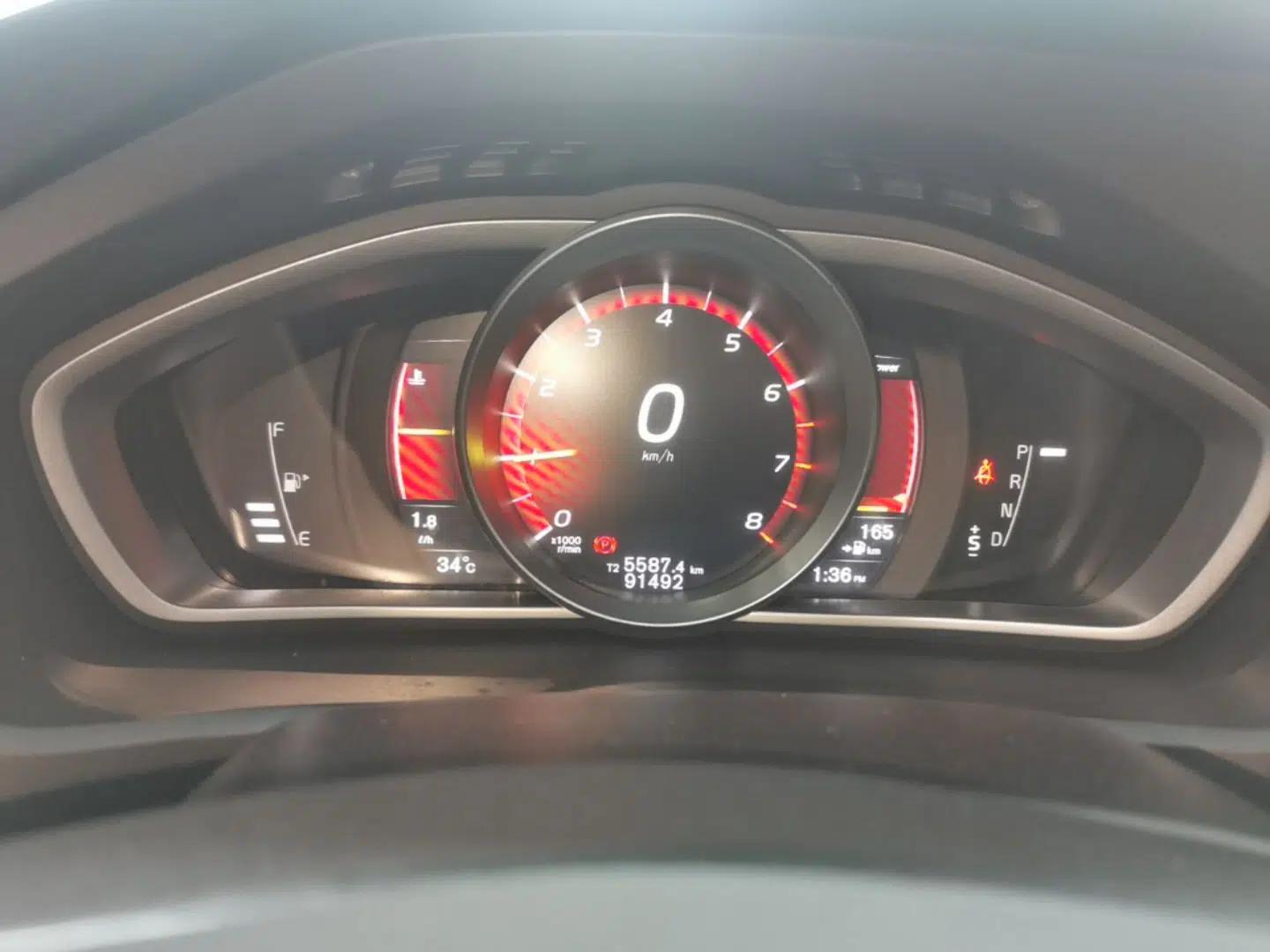 Volvo V40 2017 T3 Zhiyi Edition — миниатюра 14