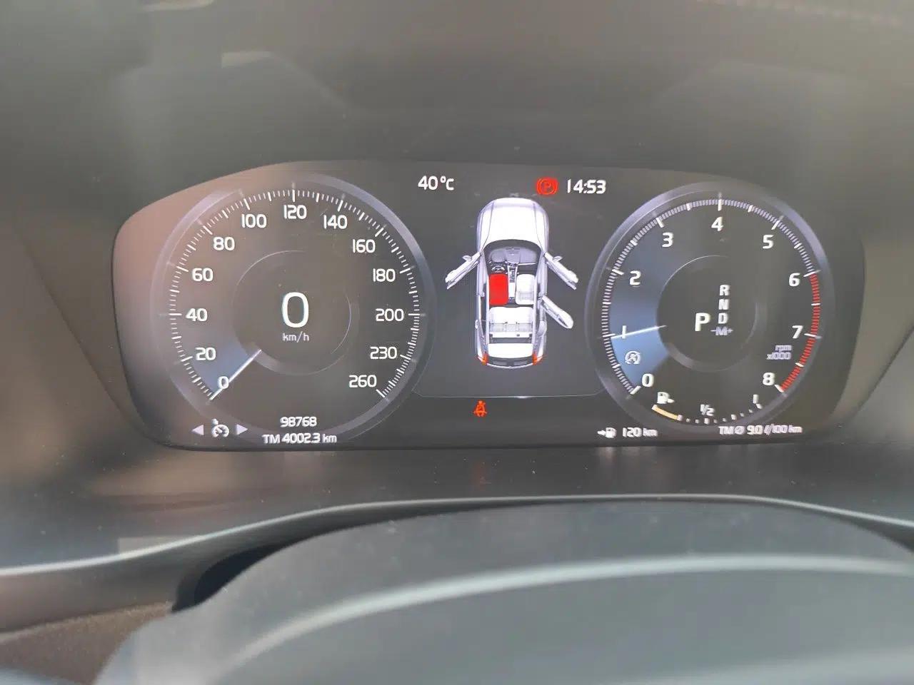 Volvo XC40 2020 T3 Smart & Stylish Edition — миниатюра 11