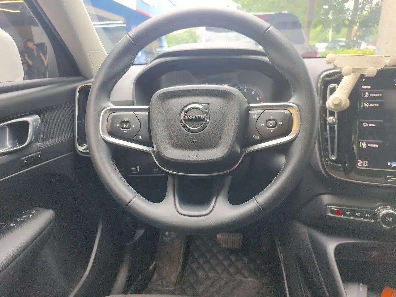 Volvo XC40 2022 T4 Four-Wheel Drive Smart & Stylish Edition — миниатюра 10