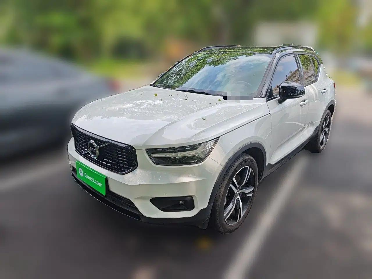 Volvo XC40 2021 T4 Four-Wheel Drive Smart & Sporty Edition — миниатюра 1