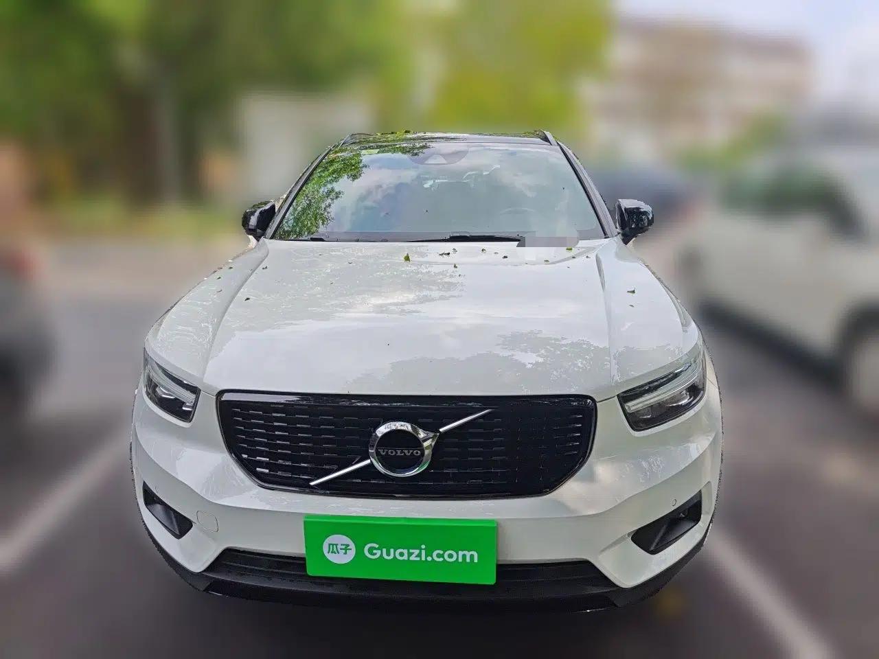 Volvo XC40 2021 T4 Four-Wheel Drive Smart & Sporty Edition — миниатюра 2