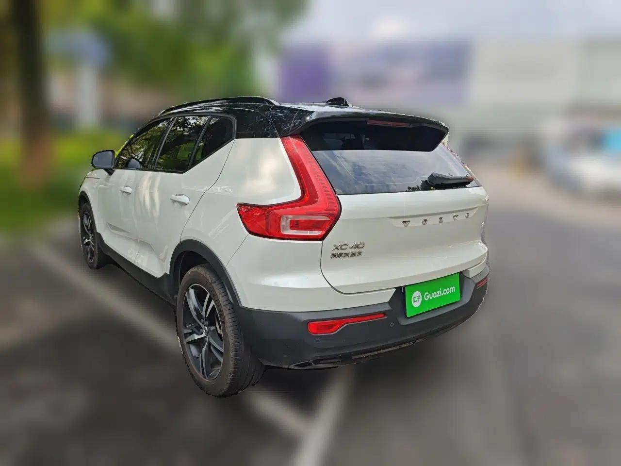 Volvo XC40 2021 T4 Four-Wheel Drive Smart & Sporty Edition — миниатюра 4