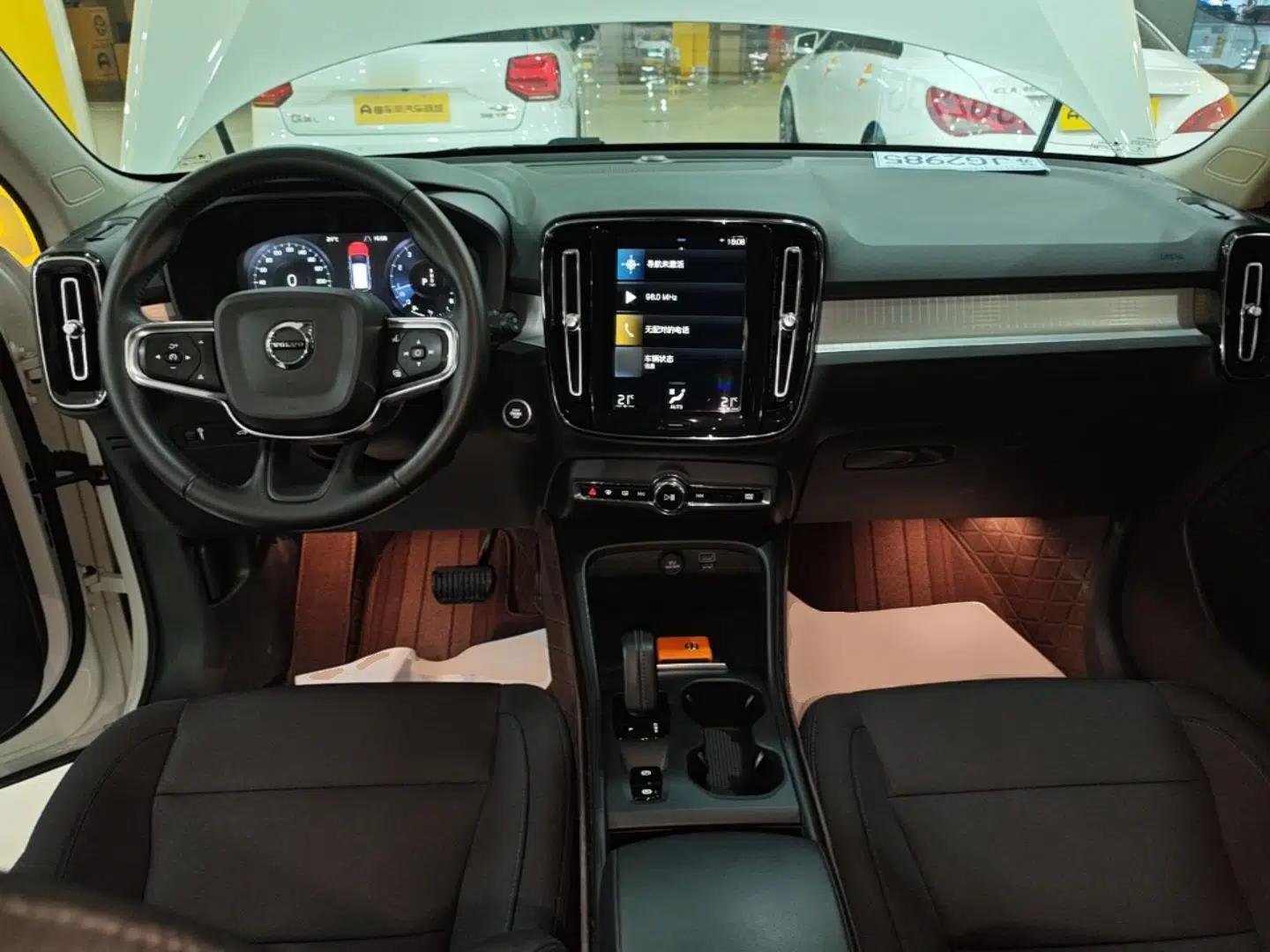 Volvo XC40 2021 T4 4x4 SmartDrive Fashion Edition — миниатюра 12