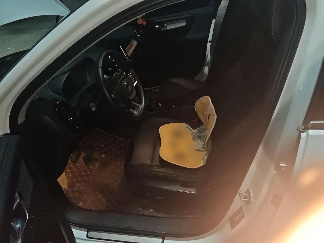 Volvo XC40 2021 T3 Zhiyuan Luxury Edition — миниатюра 15