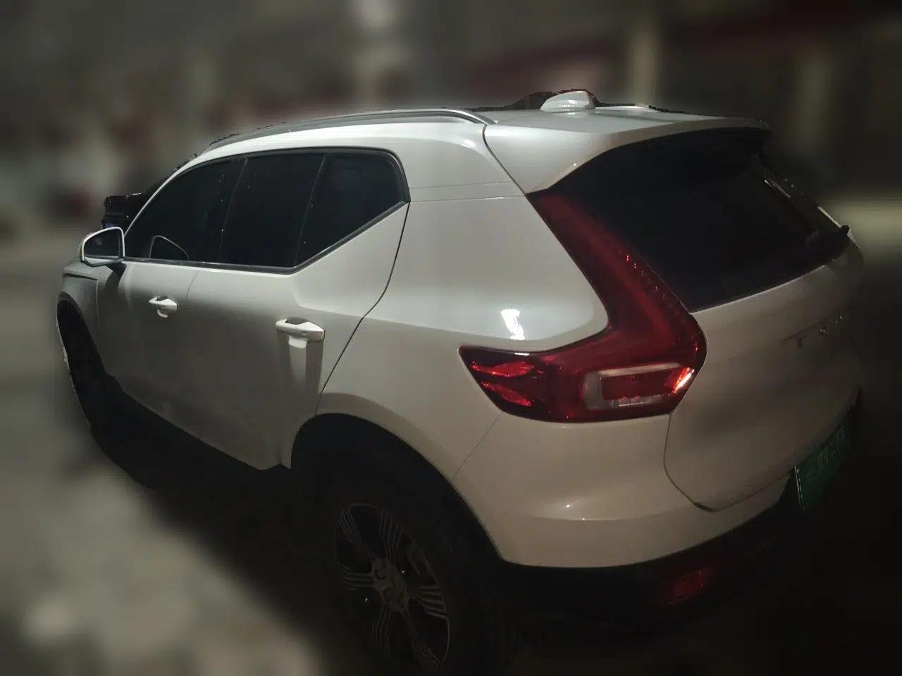 Volvo XC40 2021 T3 Zhiyuan Luxury Edition — миниатюра 4