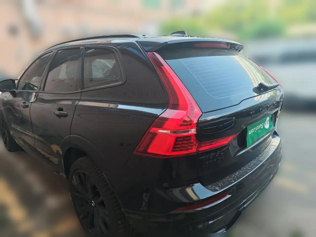 Volvo XC60 New Energy 2025 Plug-in Hybrid Long-Range All-Wheel Drive Zhiyuan Extreme Night Black Edition — миниатюра 4
