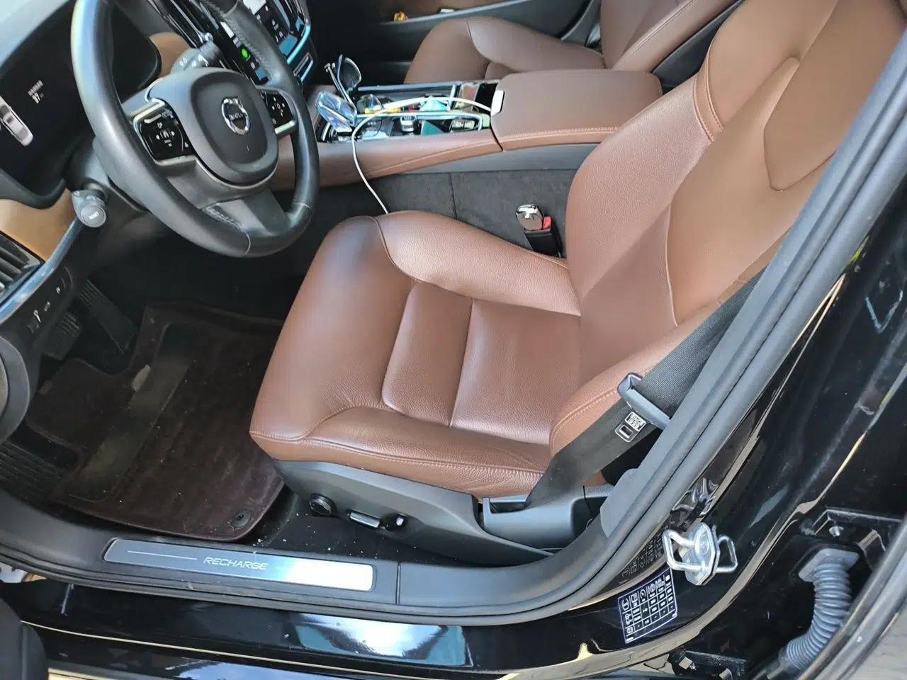 Volvo S90 New Energy 2022 T8 eDrive Hybrid Luxury Edition — миниатюра 15