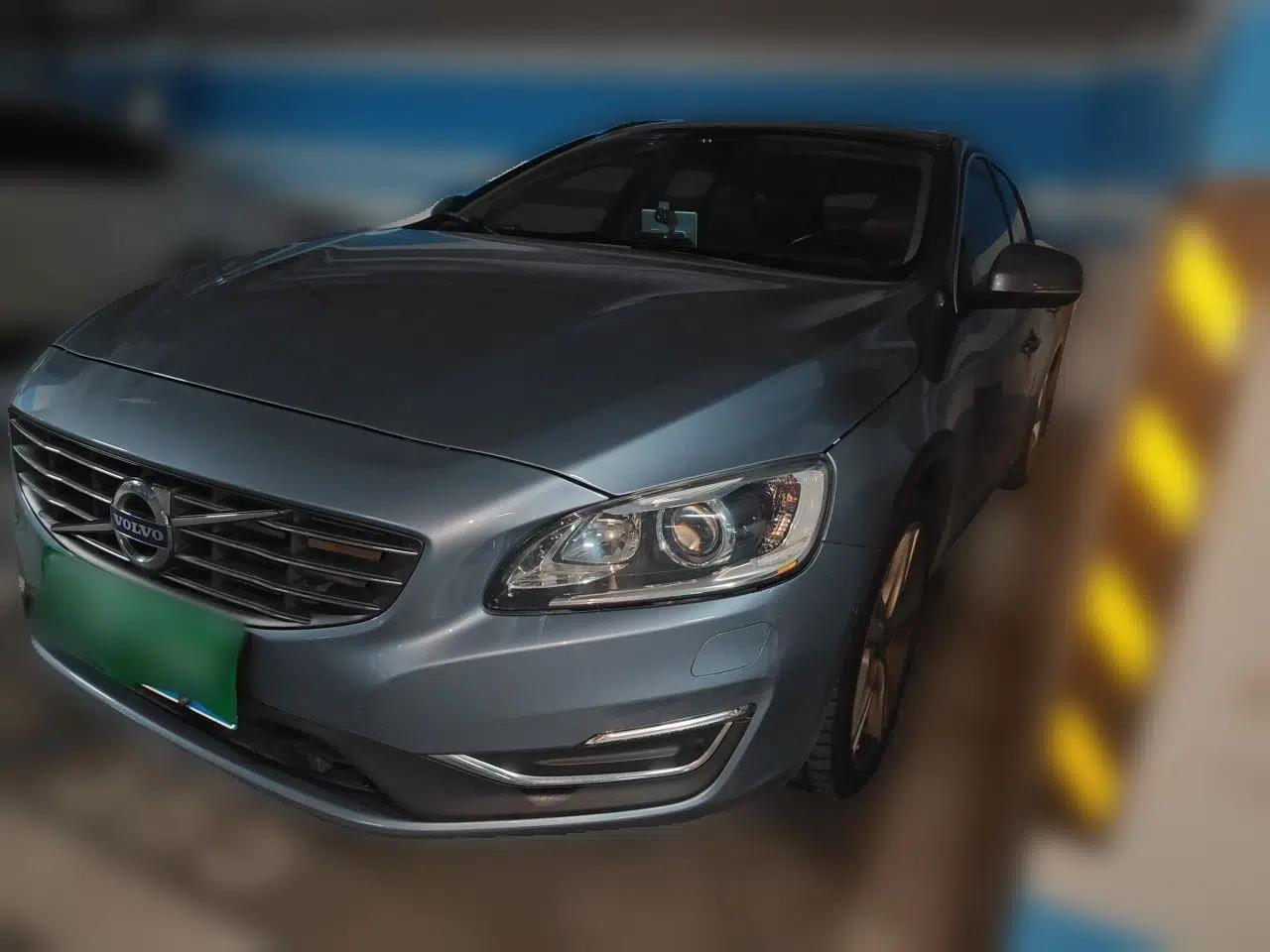 Volvo V60 2017 T5 Zhiya Edition China V Standard — миниатюра 1