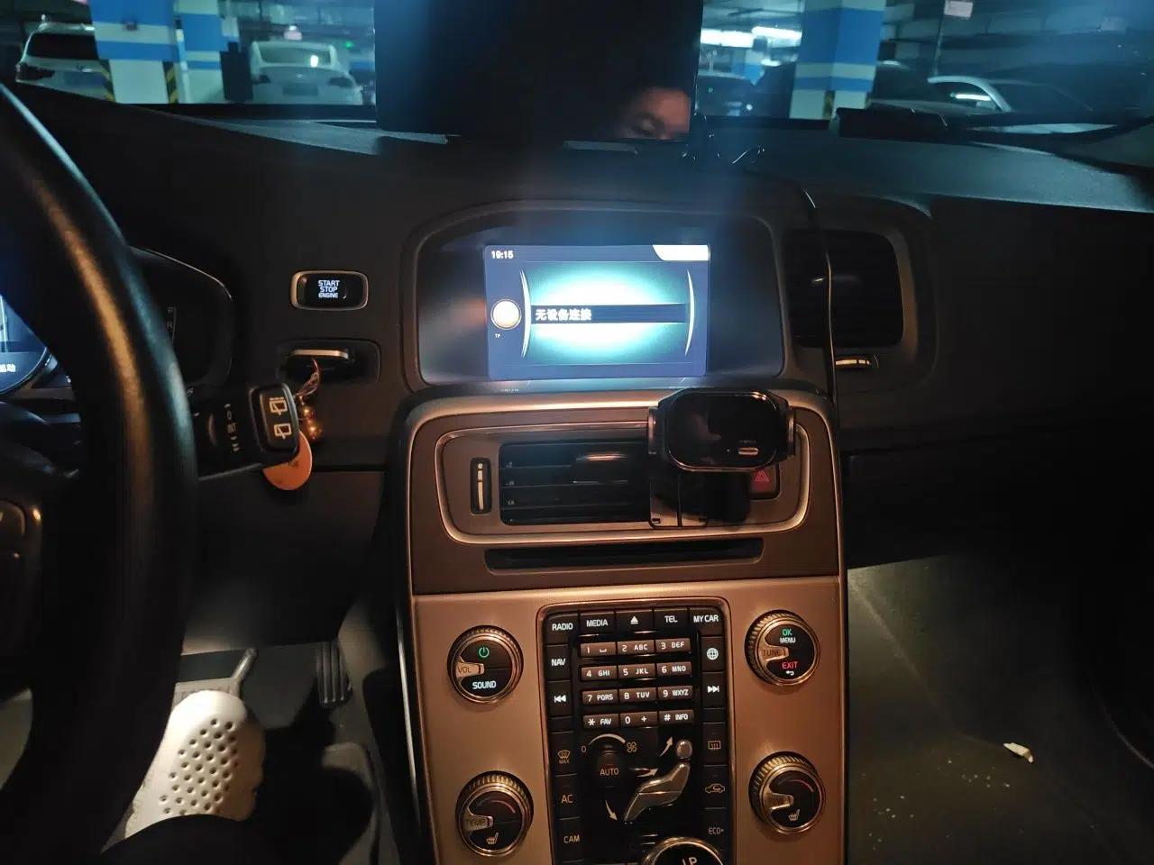 Volvo V60 2017 T5 Zhiya Edition China V Standard — миниатюра 13