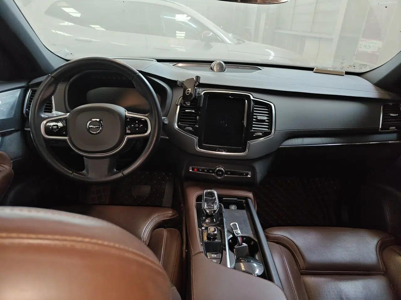 Volvo XC90 New Energy 2021 E-Drive Hybrid T8 Luxury Flagship 7-Seater — миниатюра 9
