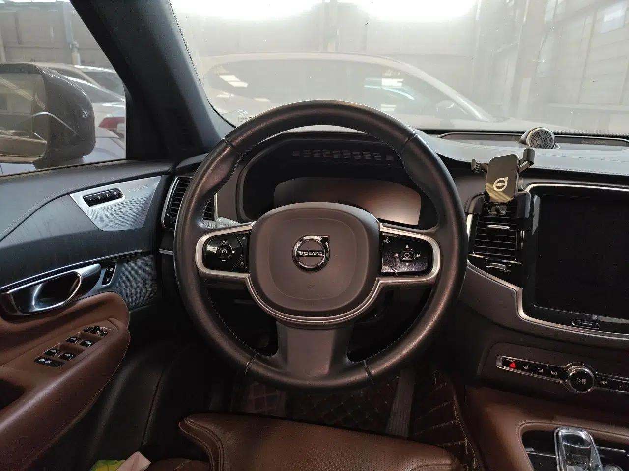 Volvo XC90 New Energy 2021 E-Drive Hybrid T8 Luxury Flagship 7-Seater — миниатюра 10
