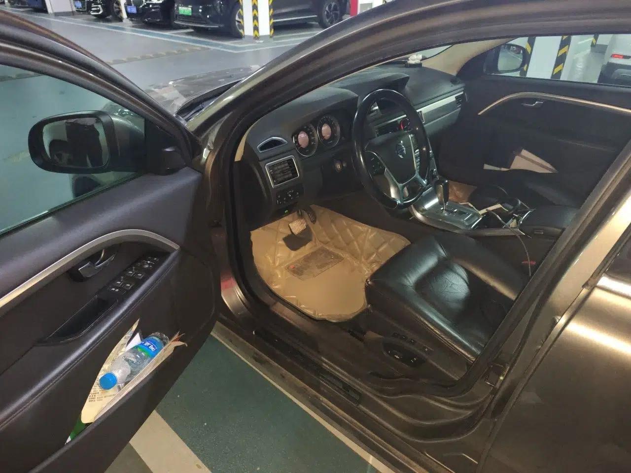 Volvo S80L 2012 2.0T T5 Luxury Edition — миниатюра 16