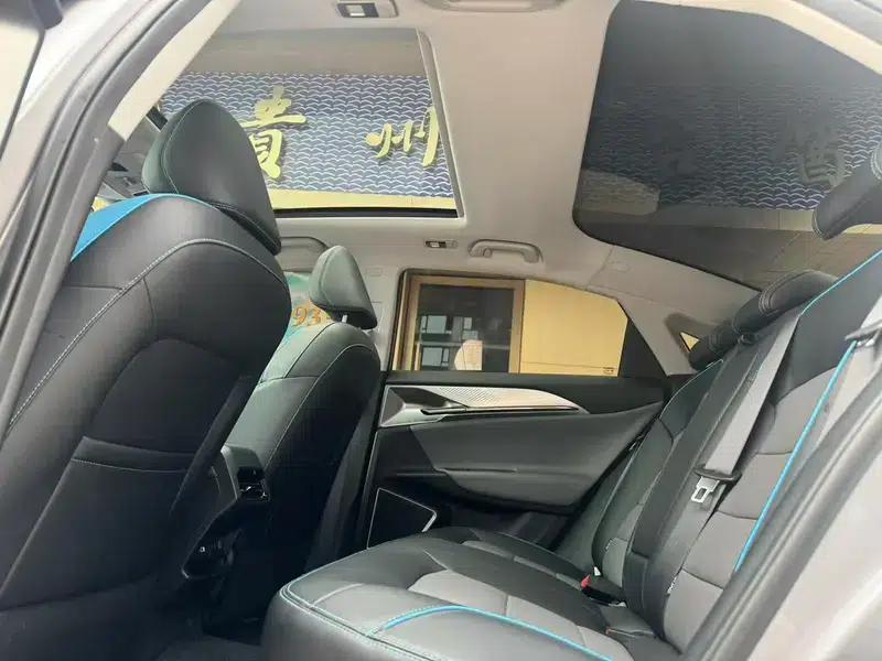Geely Geometry G6 2022 620 New Fun Edition — миниатюра 9