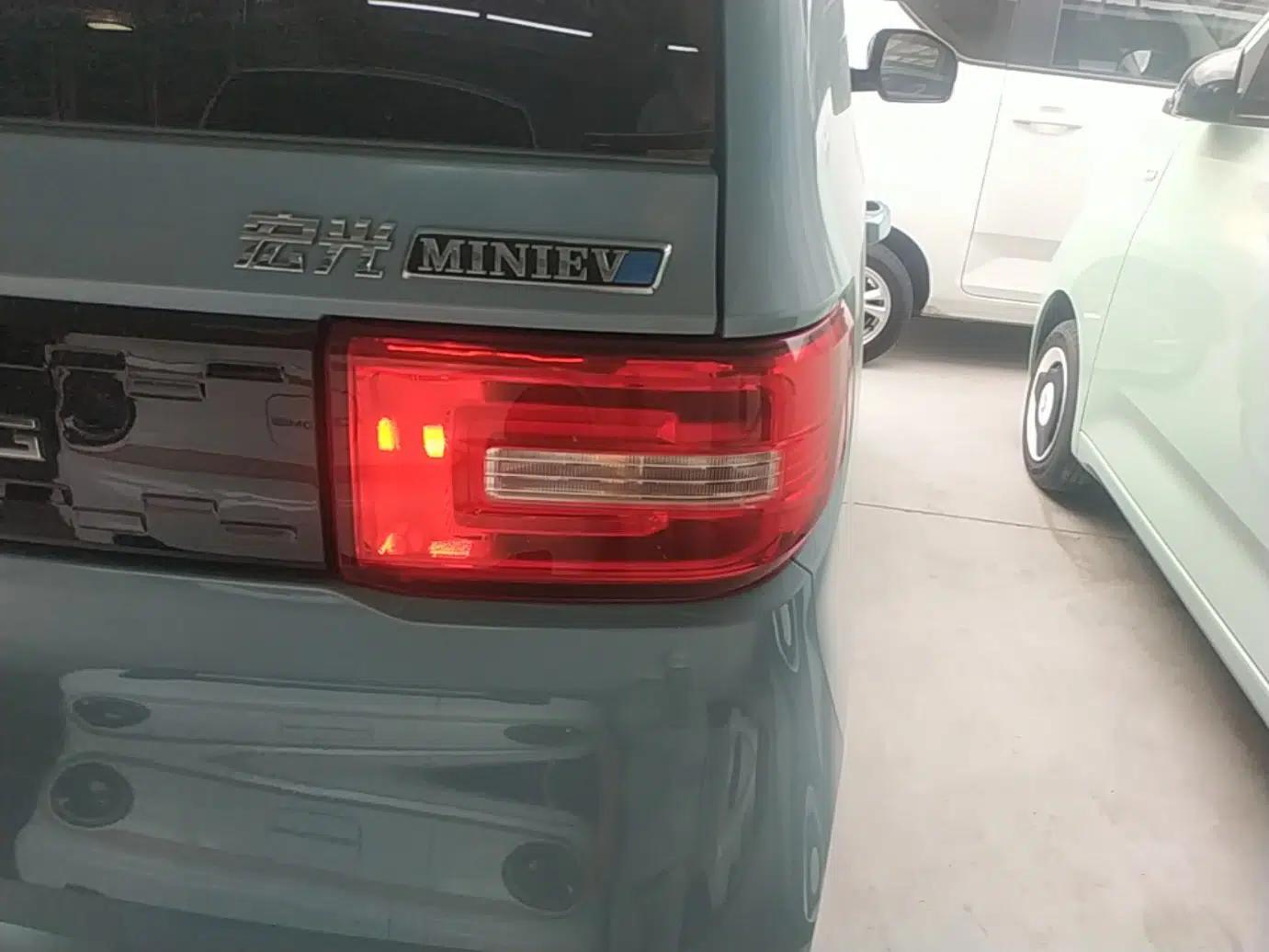 Wuling Hongguang MINIEV 2020 Lite Version Lithium Iron Phosphate — миниатюра 9
