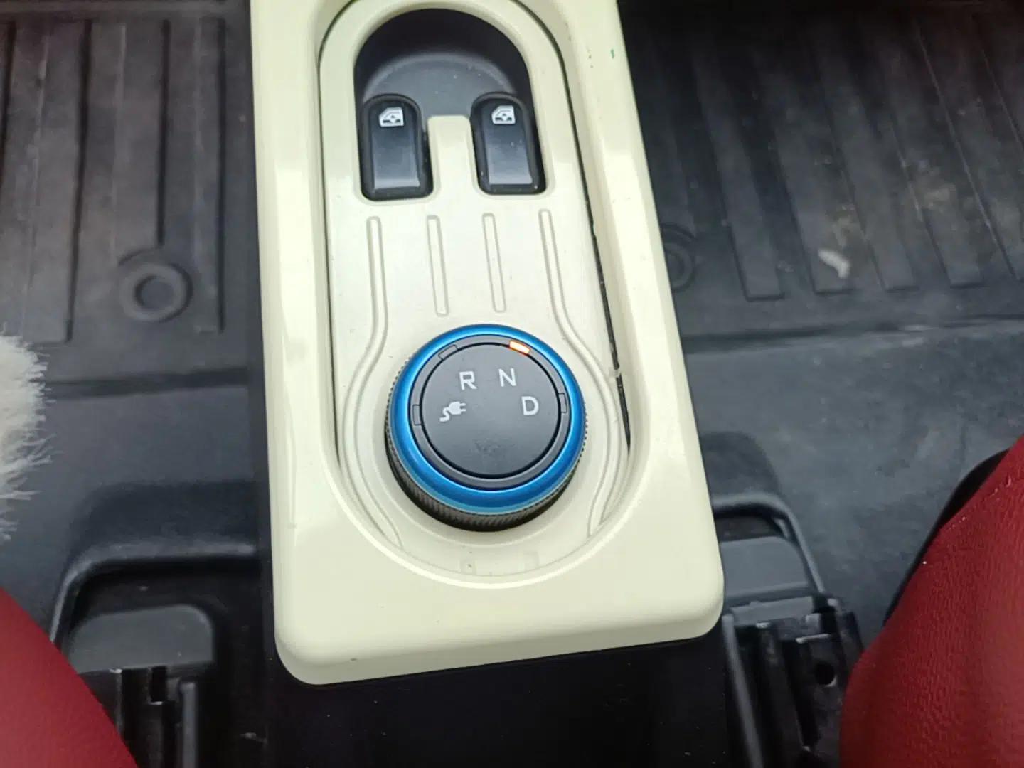 Wuling Hongguang MINIEV 2021 Macaron Fashion Model Lithium Iron Phosphate — миниатюра 16