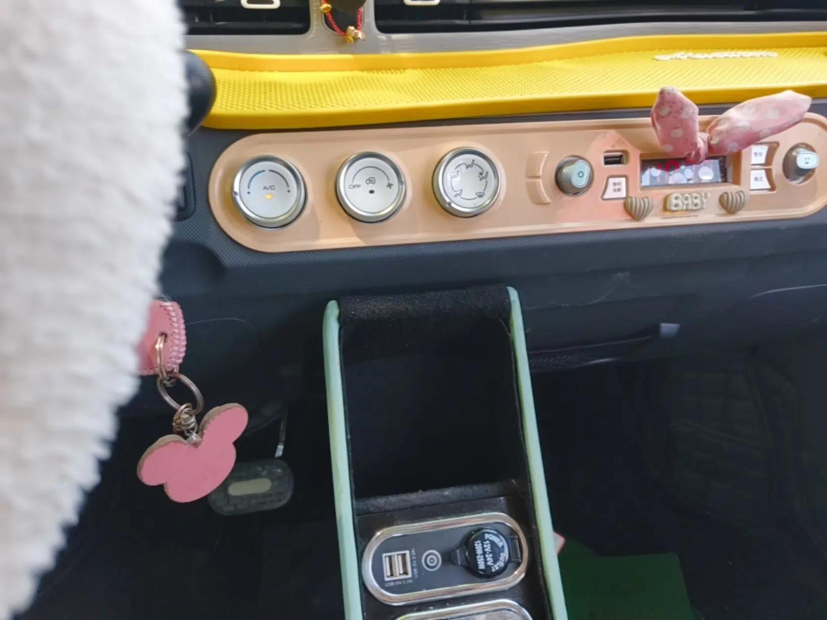 Wuling Hongguang MINIEV 2021 Macaron Premium Model – Lithium Iron Phosphate — миниатюра 15