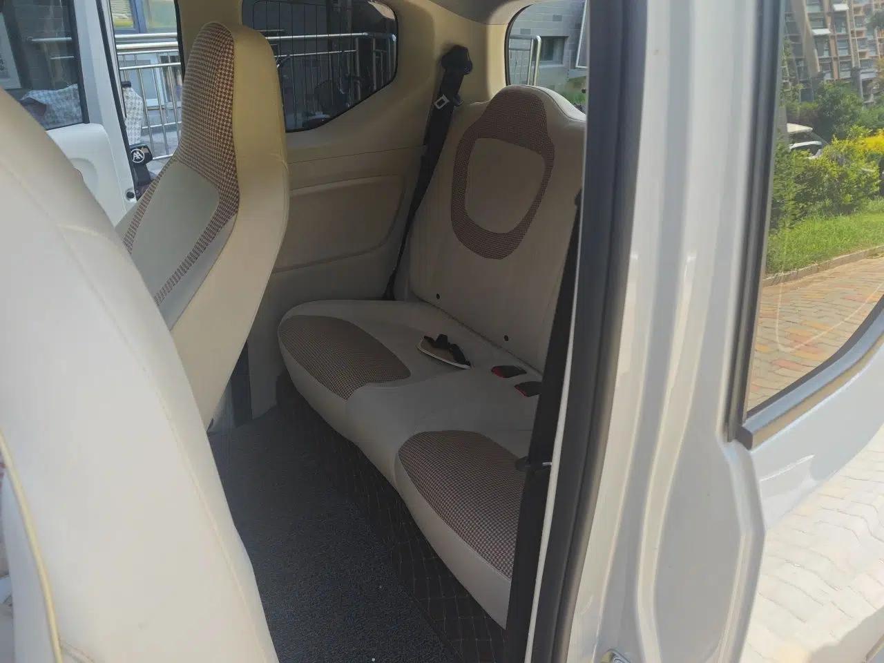Wuling Hongguang MINIEV 2024 3rd Generation 215km Youth Edition — миниатюра 17