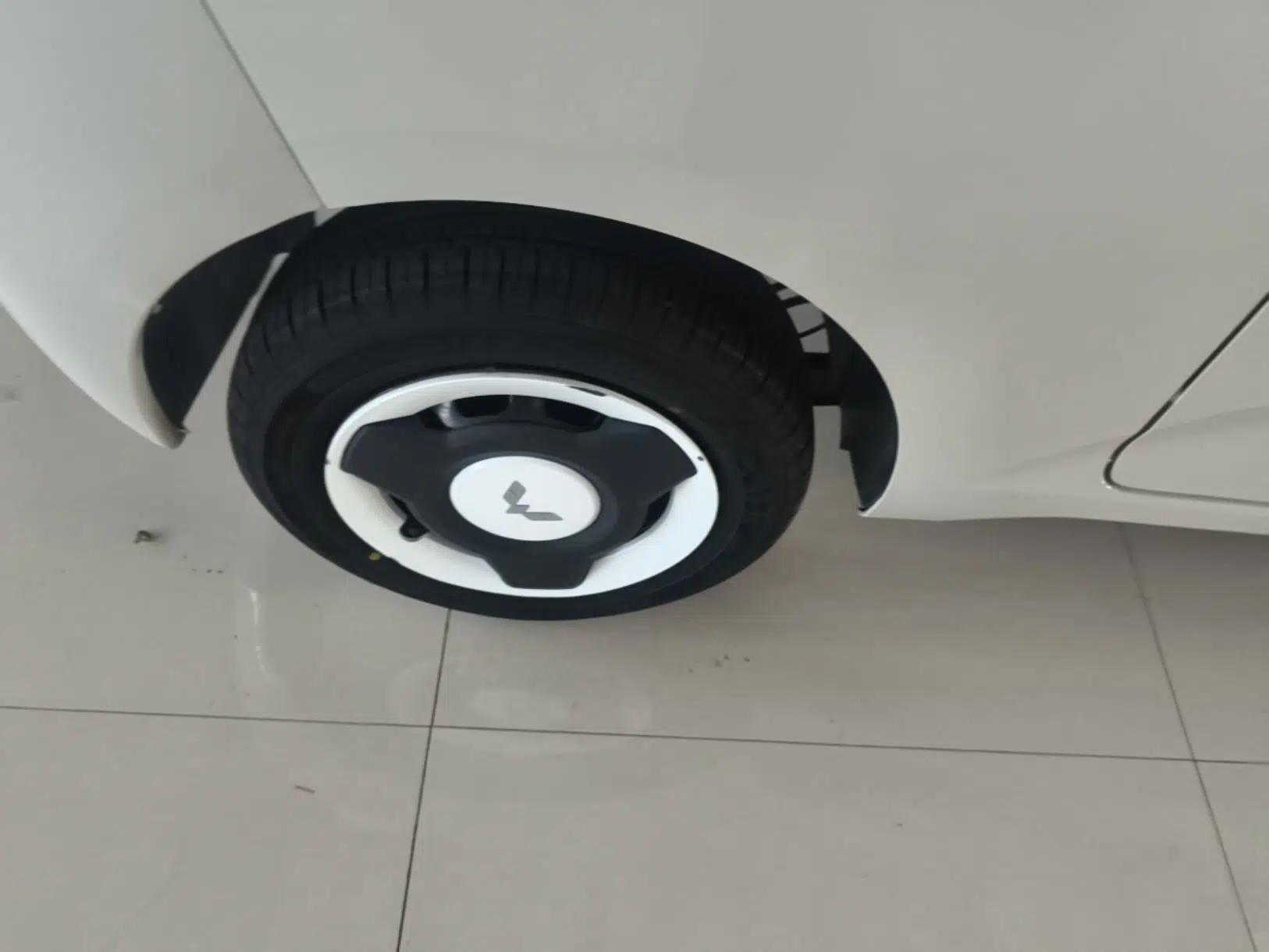 Wuling Hongguang MINIEV 2024 3rd Generation 215km Youth Edition — миниатюра 16