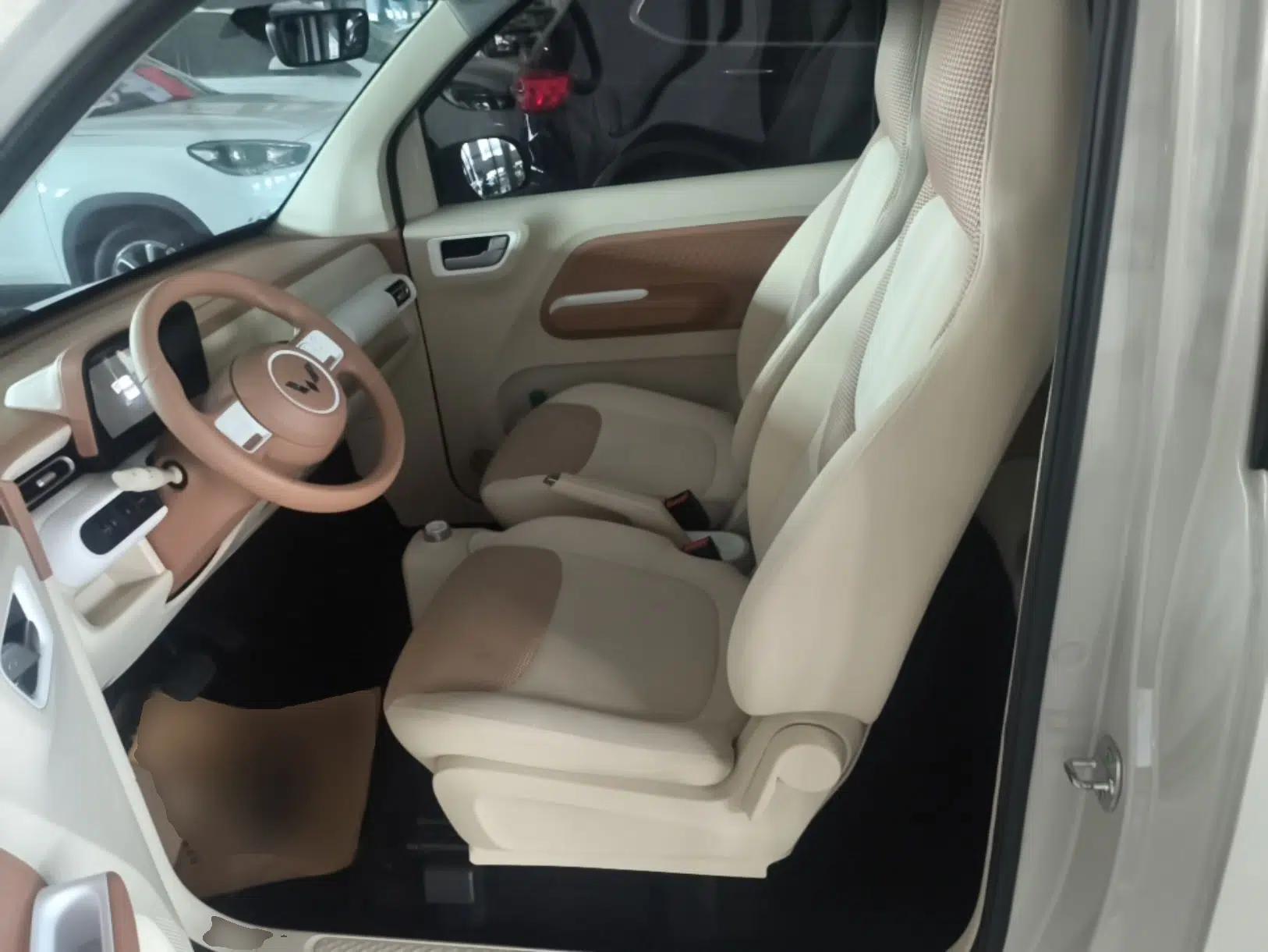 Wuling Hongguang MINIEV 2024 3rd Generation 215km Youth Edition — миниатюра 22